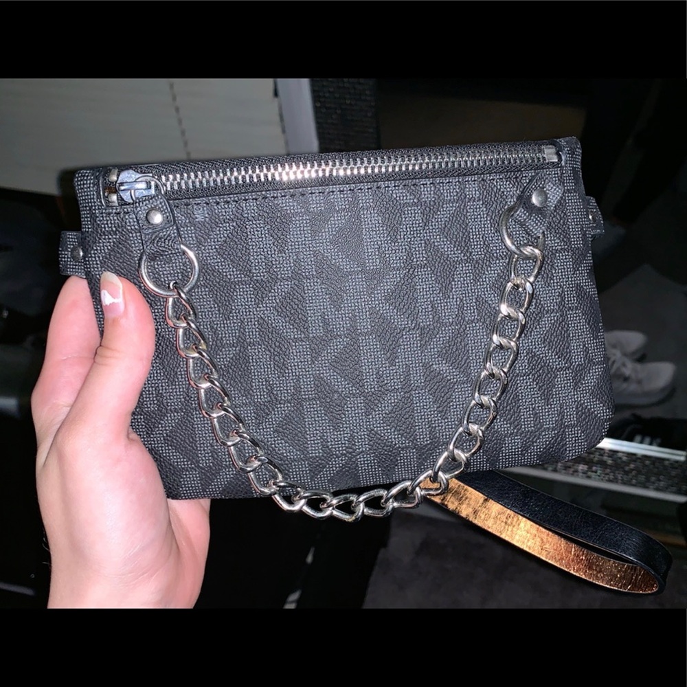 Michael kors fanny pack